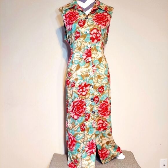 Long Sleeveless Button Down Dress - Picture 1 of 8